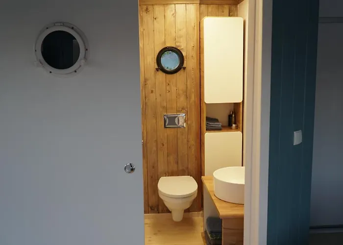 Villa Dom Na Wodzie Nad Jeziorem Krzywe